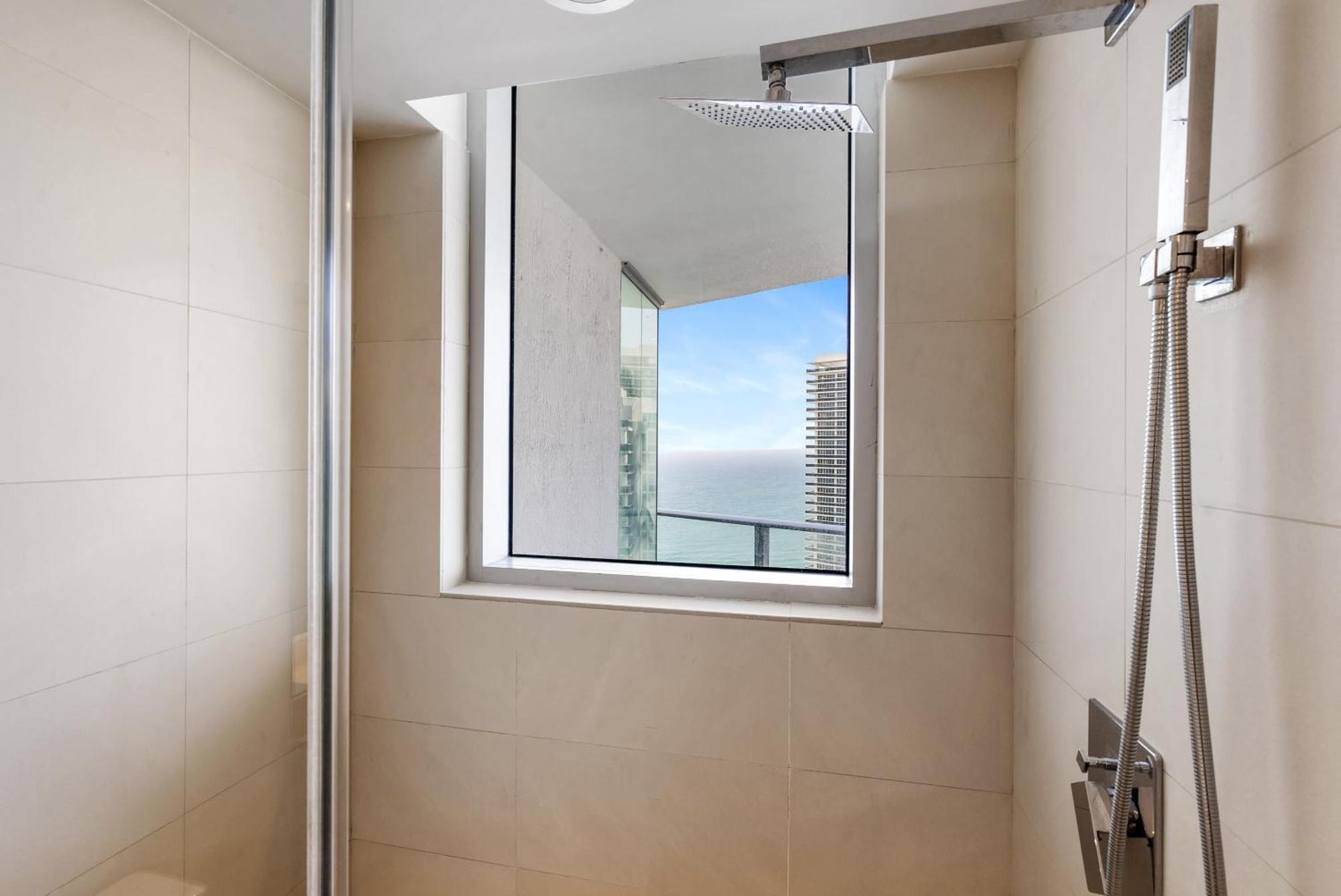 High Floor Corner 2 Bdr At Lyfe Resort Hollywood Esterno foto