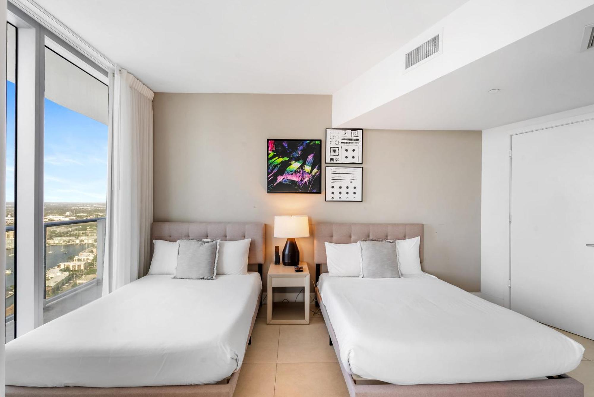 High Floor Corner 2 Bdr At Lyfe Resort Hollywood Esterno foto