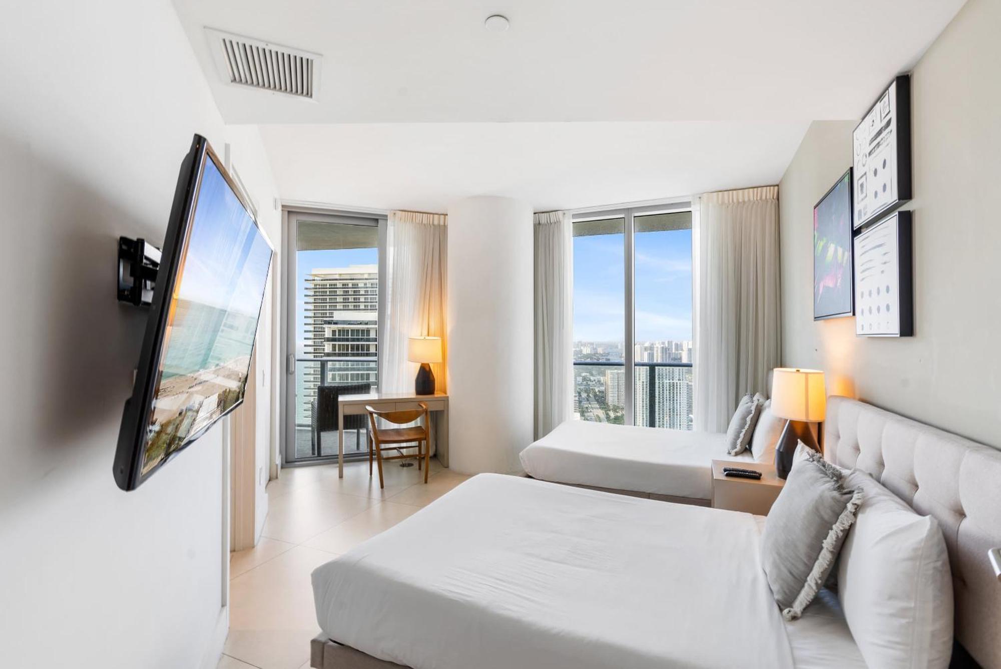 High Floor Corner 2 Bdr At Lyfe Resort Hollywood Esterno foto