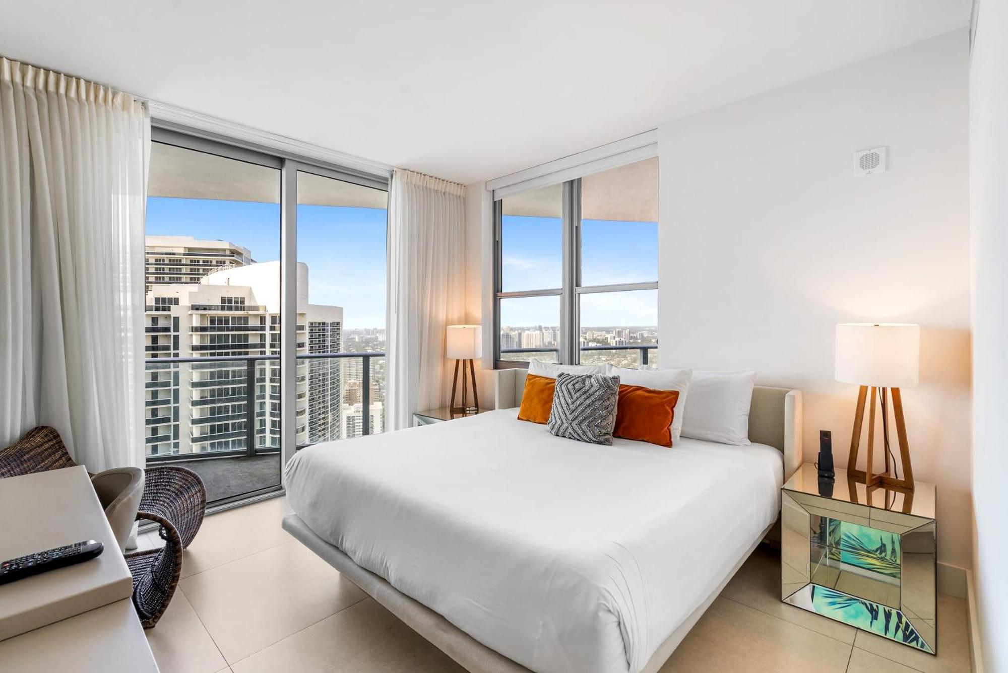 High Floor Corner 2 Bdr At Lyfe Resort Hollywood Esterno foto