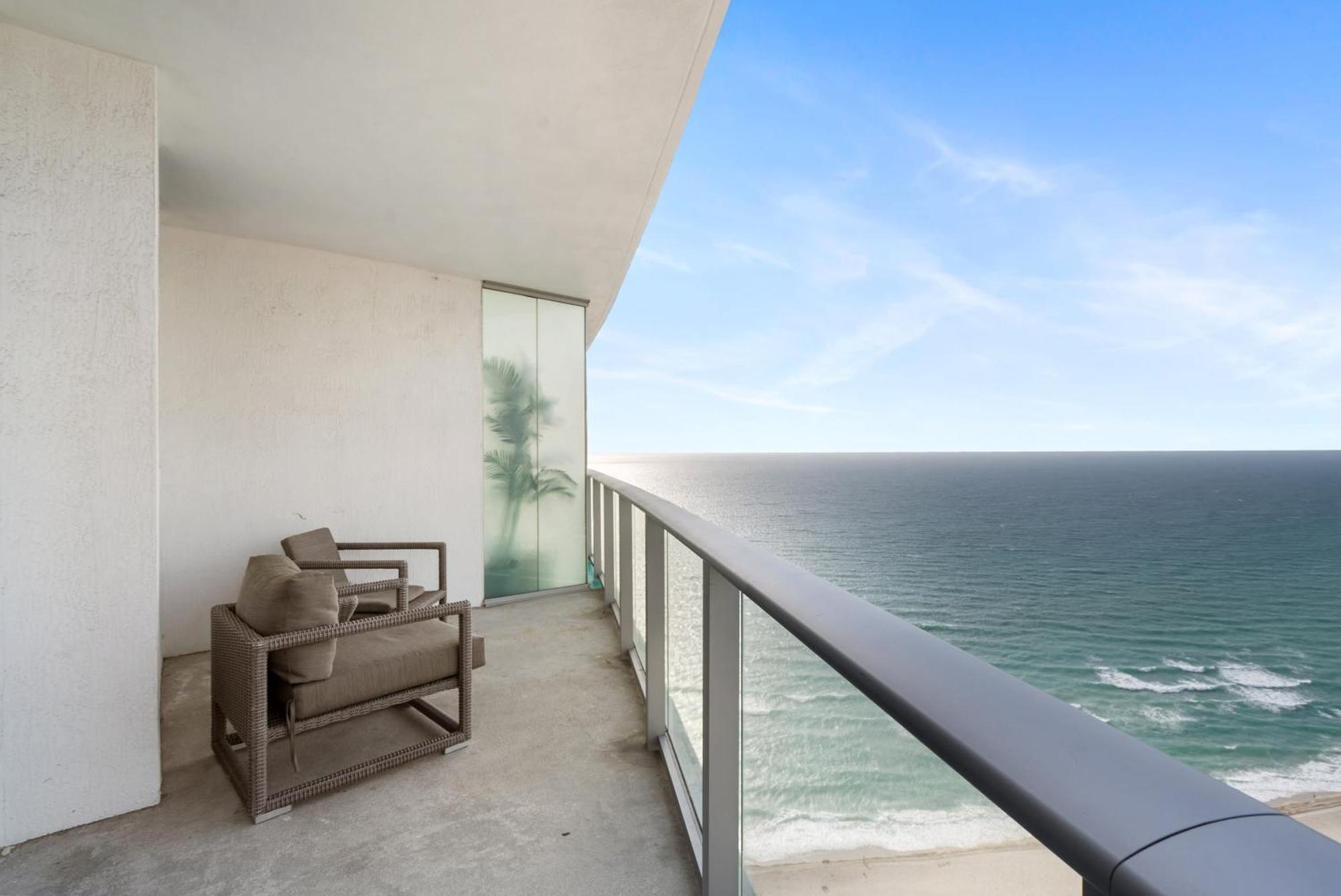 High Floor Corner 2 Bdr At Lyfe Resort Hollywood Esterno foto