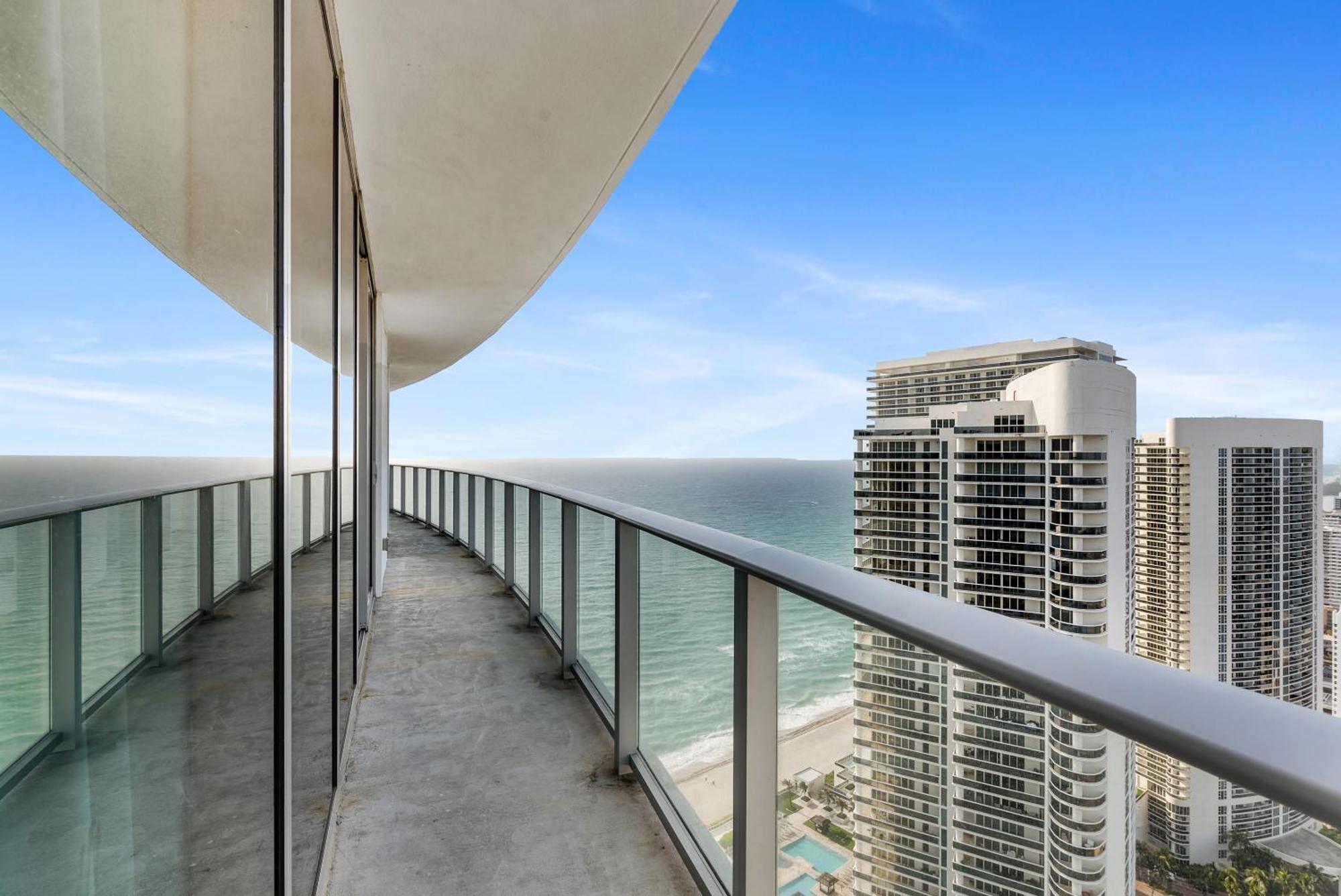 High Floor Corner 2 Bdr At Lyfe Resort Hollywood Esterno foto