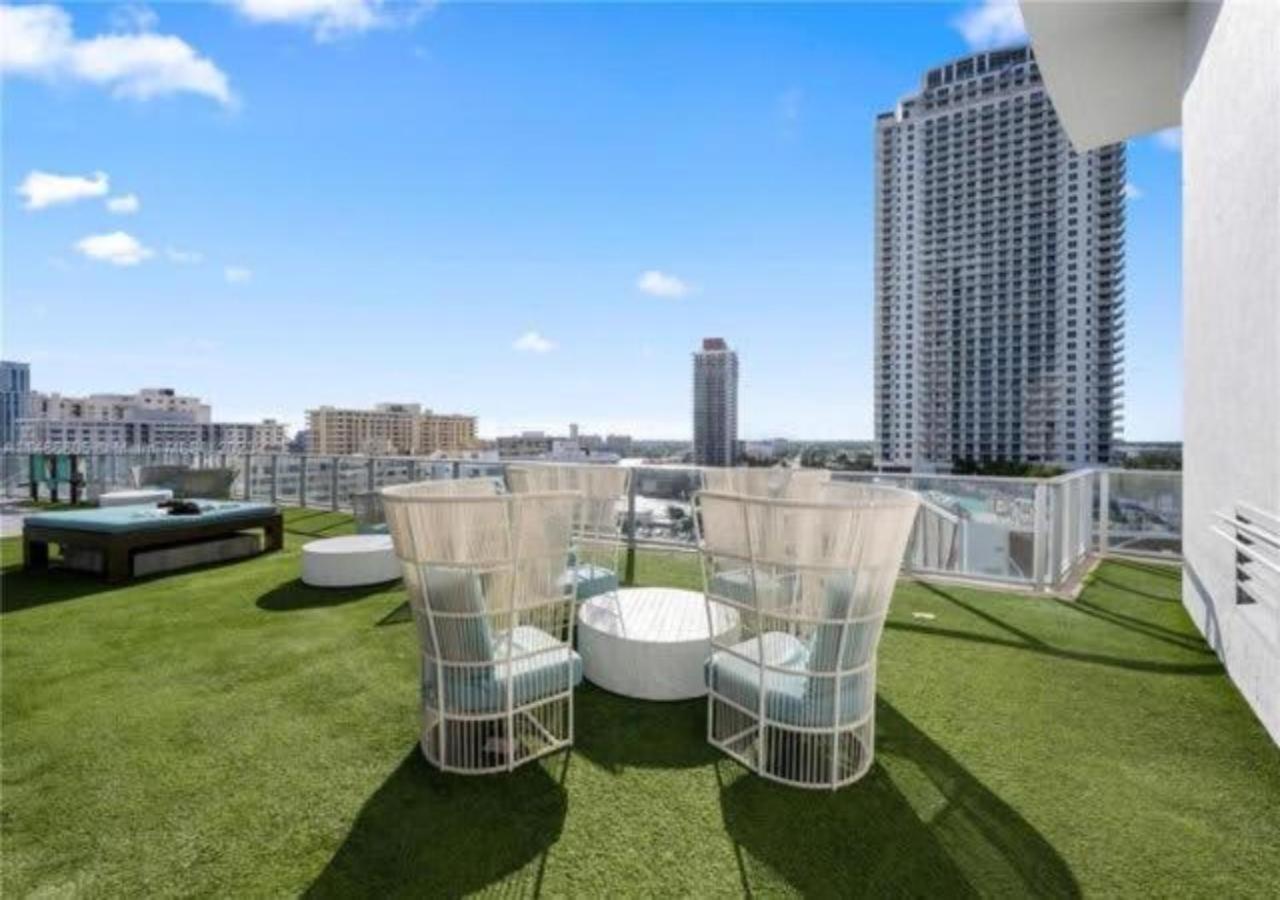 High Floor Corner 2 Bdr At Lyfe Resort Hollywood Esterno foto
